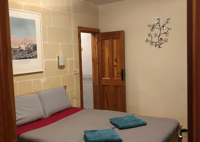 Cozy Beachside * Xlendi