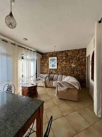 Cozy Beachside Apartament